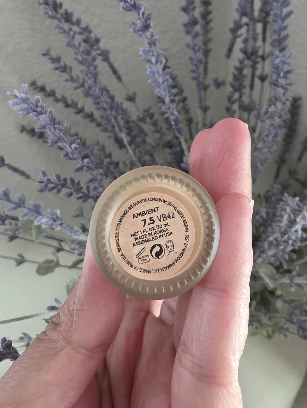 Hourglass Ambient Soft Glow Foundation In 7.5